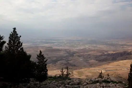 canva mount nebo looking into the promised land madaqt9jfi4